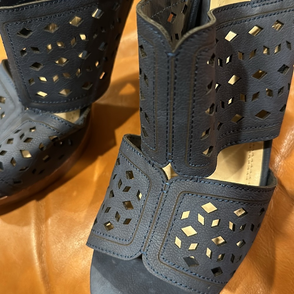 Impo Brand Sandal Heels in Blue with Faux Wood Heel - Picture 2 of 11